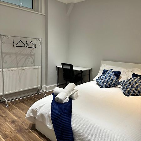 Liverpool Street Blue Bedroom 伦敦 外观 照片